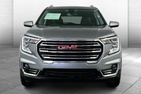 Photos of 2024 GMC Terrain SLT for sale in Lee's Summit, MO at Cable Dahmer Kia of Lee's Summit