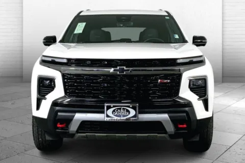 Photos of 2024 Chevrolet Traverse AWD Z71 for sale in Lee's Summit, MO at Cable Dahmer Kia of Lee's Summit