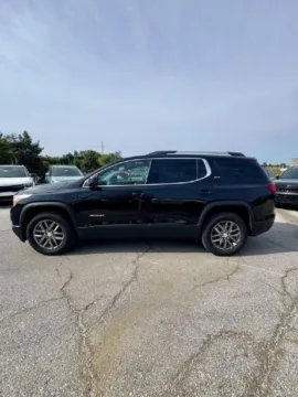 Photos of 2017 GMC Acadia SLT for sale in Lee's Summit, MO at Cable Dahmer Kia of Lee's Summit