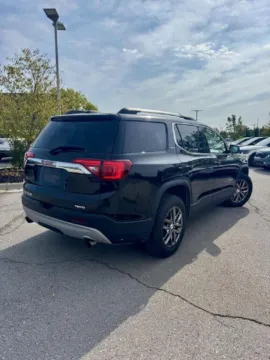 More photos of 2017 GMC Acadia SLT at Cable Dahmer Kia of Lee's Summit, MO