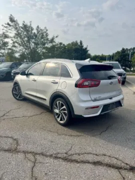 Another view of 2019 Kia Niro Touring for sale in Lee's Summit, MO at Cable Dahmer Kia of Lee's Summit