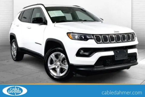 White 2023 Jeep Compass Latitude for sale in Lee's Summit, MO