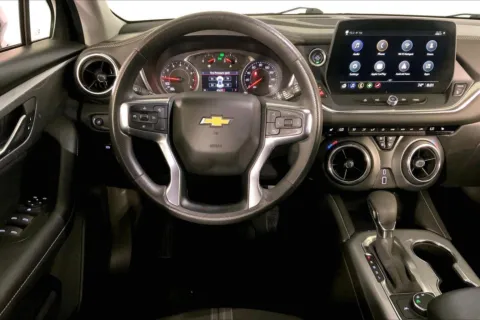 More photos of 2024 Chevrolet Blazer LT at Cable Dahmer Kia of Lee's Summit, MO