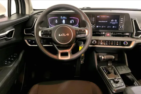 More photos of 2023 Kia Sportage LX at Cable Dahmer Kia of Lee's Summit, MO
