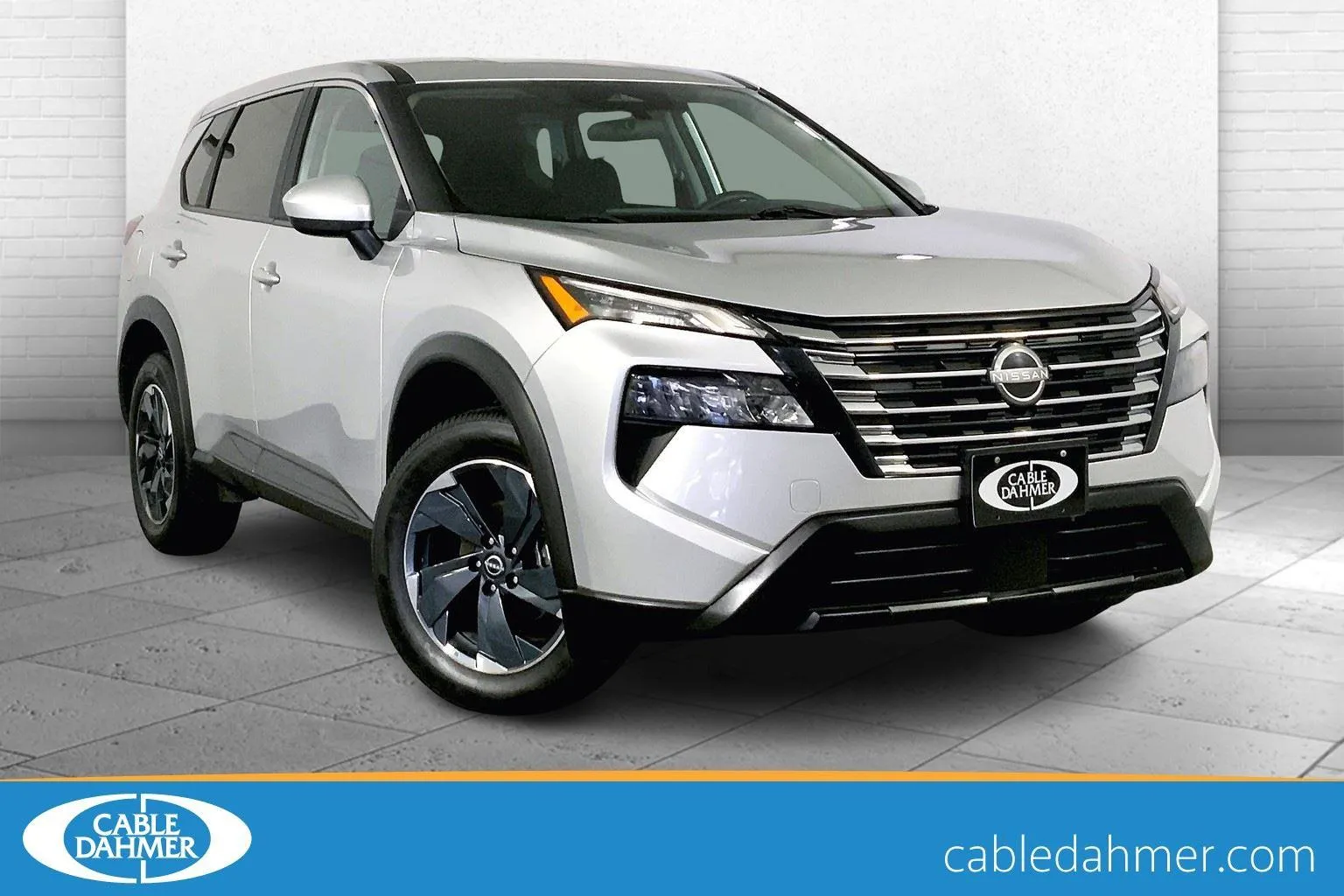 Silver 2024 Nissan Rogue SV for sale in Lee's Summit, MO