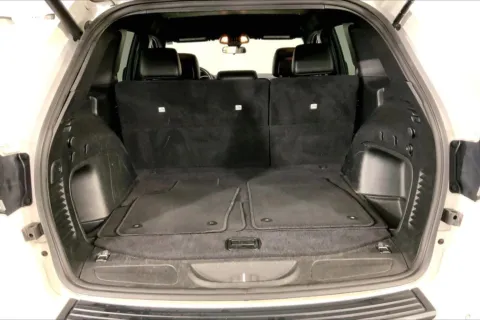 More photos of 2021 Jeep Grand Cherokee Laredo X at Cable Dahmer Kia of Lee's Summit, MO