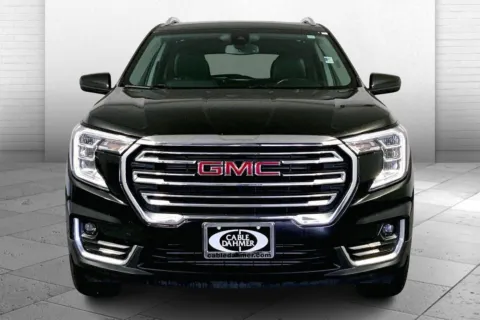 Photos of 2024 GMC Terrain SLT for sale in Lee's Summit, MO at Cable Dahmer Kia of Lee's Summit