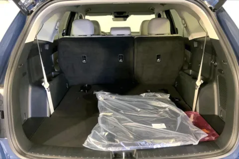 More photos of 2026 Kia Sorento EX at Cable Dahmer Kia of Lee's Summit, MO