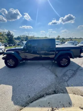 Photos of 2024 Jeep Gladiator Mojave for sale in Lee's Summit, MO at Cable Dahmer Kia of Lee's Summit
