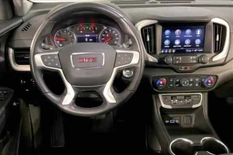 More photos of 2022 GMC Terrain SLT at Cable Dahmer Kia of Lee's Summit, MO