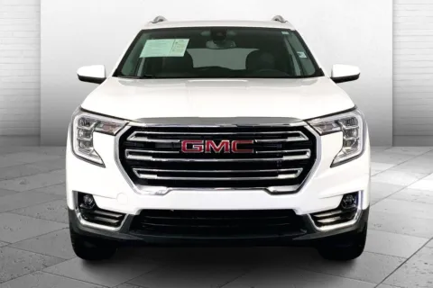 Photos of 2022 GMC Terrain SLT for sale in Lee's Summit, MO at Cable Dahmer Kia of Lee's Summit