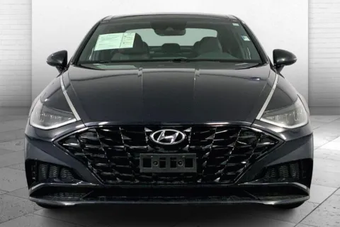 Photos of 2023 Hyundai Sonata SEL Plus for sale in Lee's Summit, MO at Cable Dahmer Kia of Lee's Summit