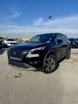 Black 2021 Nissan Rogue SV for sale in Lee's Summit, MO