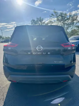 More photos of 2021 Nissan Rogue SV at Cable Dahmer Kia of Lee's Summit, MO