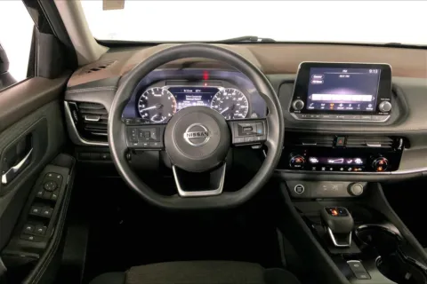 More photos of 2021 Nissan Rogue SV at Cable Dahmer Kia of Lee's Summit, MO