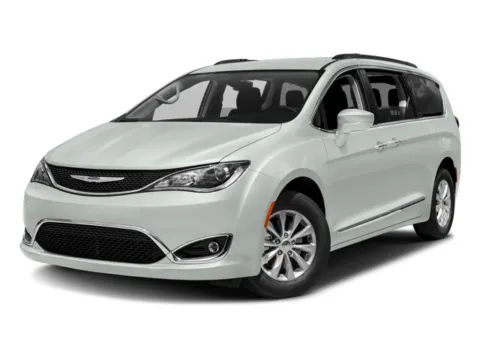 White 2017 Chrysler Pacifica Touring-L for sale in Lee's Summit, MO
