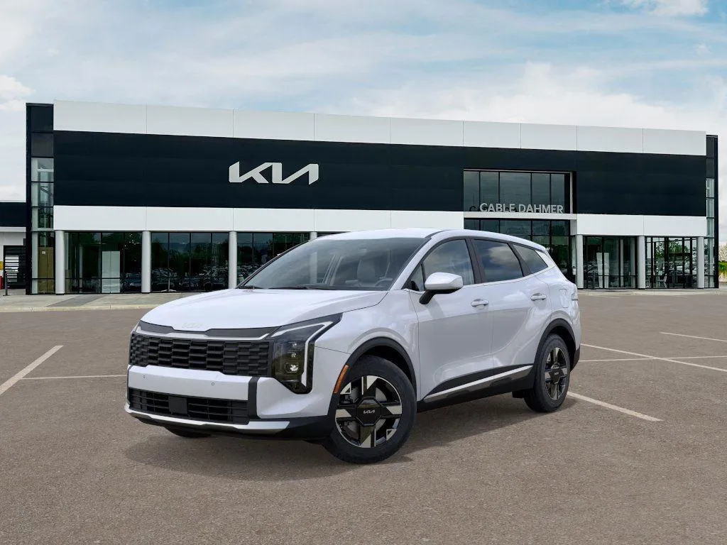 White 2026 Kia Sportage LX for sale in Lee's Summit, MO