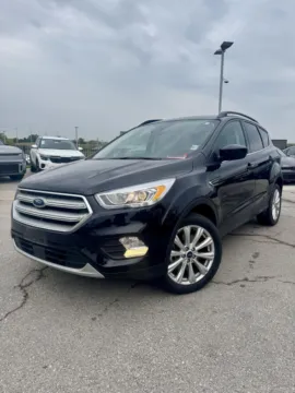 Black 2019 Ford Escape SEL for sale in Lee's Summit, MO