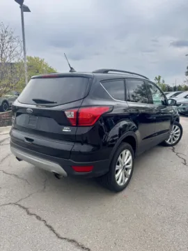 More photos of 2019 Ford Escape SEL at Cable Dahmer Kia of Lee's Summit, MO