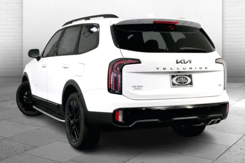 Another view of 2025 Kia Telluride EX X-Line for sale in Lee's Summit, MO at Cable Dahmer Kia of Lee's Summit