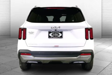 More photos of 2026 Kia Sorento S at Cable Dahmer Kia of Lee's Summit, MO