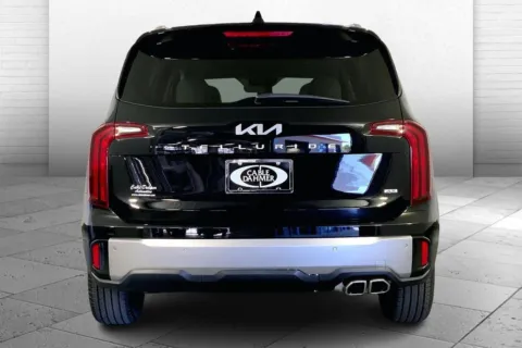 More photos of 2025 Kia Telluride S at Cable Dahmer Kia of Lee's Summit, MO