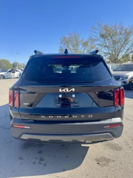 More photos of 2022 Kia Sorento X-Line S at Cable Dahmer Kia of Lee's Summit, MO