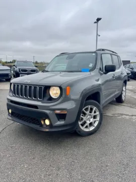 Gray 2022 Jeep Renegade Latitude for sale in Lee's Summit, MO