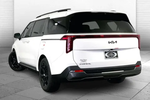 Another view of 2026 Kia Carnival SX Prestige for sale in Lee's Summit, MO at Cable Dahmer Kia of Lee's Summit