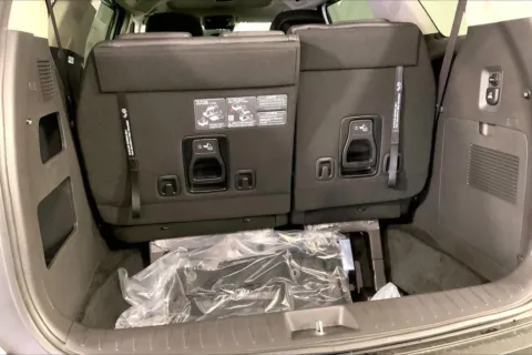 More photos of 2026 Kia Carnival SX Prestige at Cable Dahmer Kia of Lee's Summit, MO