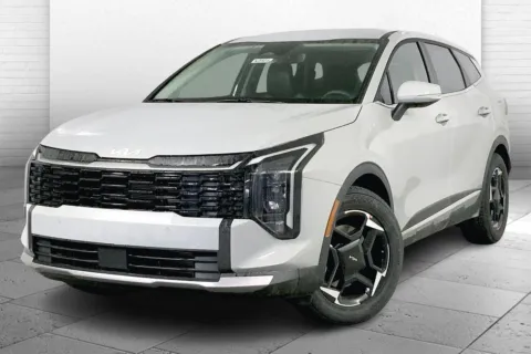 Photos of 2026 Kia Sportage EX for sale in Lee's Summit, MO at Cable Dahmer Kia of Lee's Summit