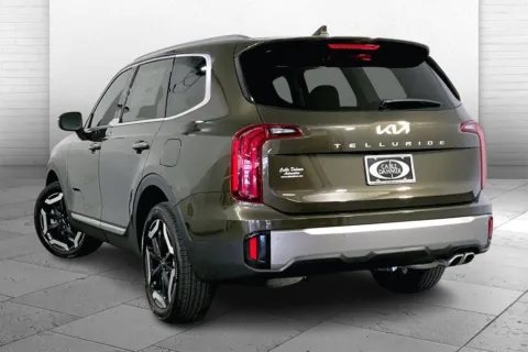 Another view of 2025 Kia Telluride S for sale in Lee's Summit, MO at Cable Dahmer Kia of Lee's Summit
