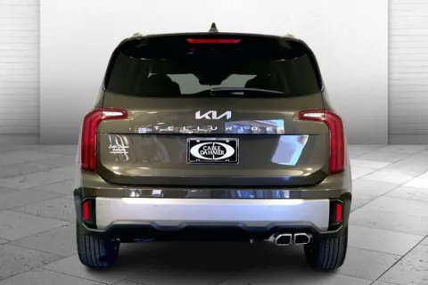 More photos of 2025 Kia Telluride S at Cable Dahmer Kia of Lee's Summit, MO