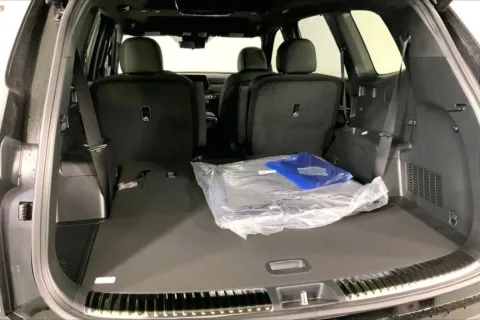 More photos of 2025 Kia TELLURIDE at Cable Dahmer Kia of Lee's Summit, MO