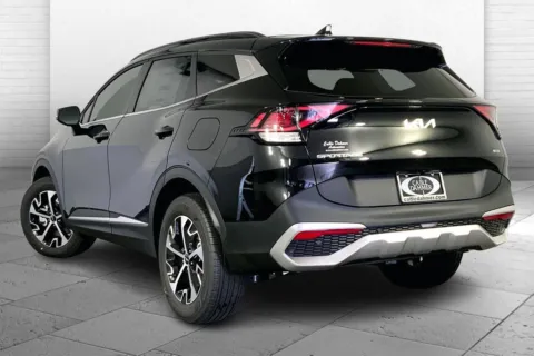 Another view of 2025 Kia Sportage Hybrid EX for sale in Lee's Summit, MO at Cable Dahmer Kia of Lee's Summit