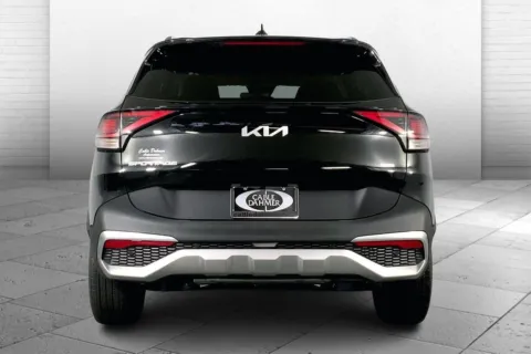 More photos of 2025 Kia Sportage Hybrid EX at Cable Dahmer Kia of Lee's Summit, MO