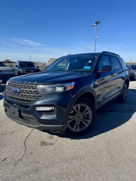 Blue 2022 Ford Explorer XLT for sale in Lee's Summit, MO