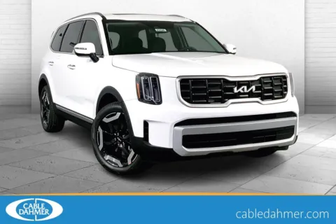 White 2025 Kia Telluride S for sale in Lee's Summit, MO