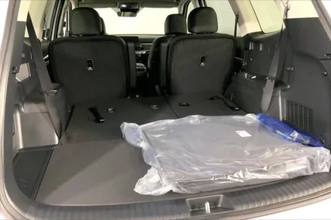 More photos of 2025 Kia Telluride S at Cable Dahmer Kia of Lee's Summit, MO