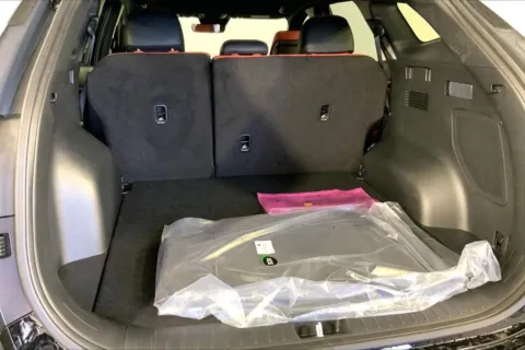 More photos of 2026 Kia Sportage SX-Prestige at Cable Dahmer Kia of Lee's Summit, MO