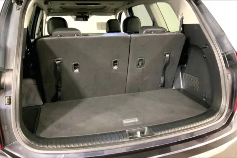 More photos of 2025 Kia Telluride S at Cable Dahmer Kia of Lee's Summit, MO