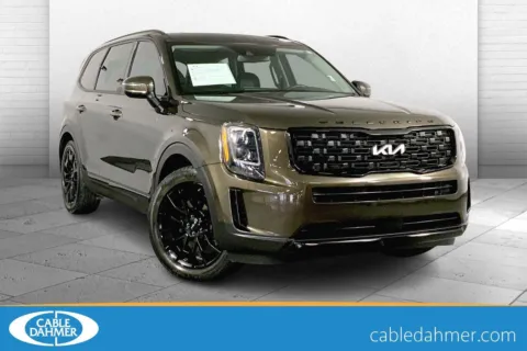 Green 2022 Kia Telluride EX for sale in Lee's Summit, MO