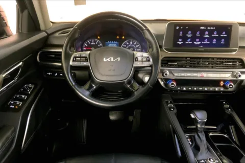 More photos of 2022 Kia Telluride EX at Cable Dahmer Kia of Lee's Summit, MO