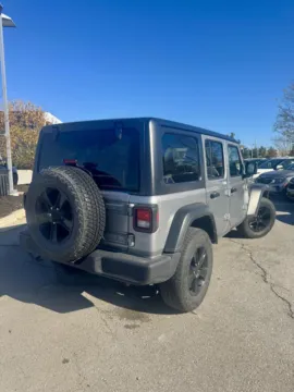 More photos of 2021 Jeep Wrangler Unlimited Sport Altitude at Cable Dahmer Kia of Lee's Summit, MO