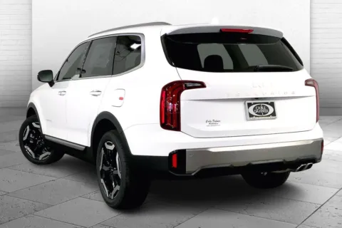 Another view of 2025 Kia Telluride S for sale in Lee's Summit, MO at Cable Dahmer Kia of Lee's Summit