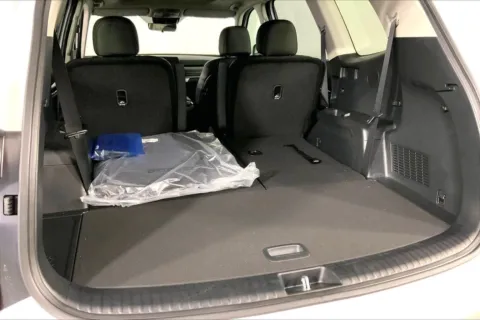 More photos of 2025 Kia Telluride S at Cable Dahmer Kia of Lee's Summit, MO