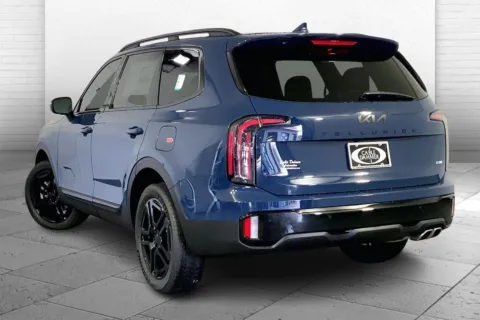 Another view of 2025 Kia Telluride EX X-Line for sale in Lee's Summit, MO at Cable Dahmer Kia of Lee's Summit