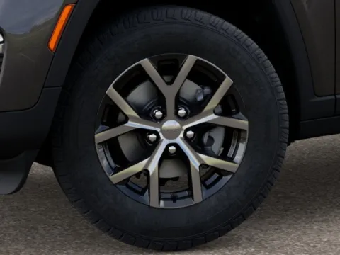 More photos of 2025 Jeep Grand Cherokee Limited at Cable Dahmer Chrysler Dodge Jeep Ram of Kansas City, MO