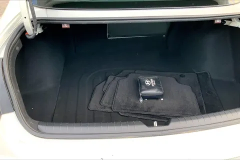 More photos of 2023 Hyundai Sonata SE at Cable Dahmer Chrysler Dodge Jeep Ram of Kansas City, MO