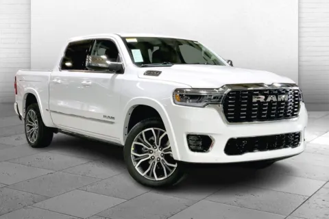 White 2026 RAM Ram 1500 RAM 1500 TUNGSTEN CREW CAB 4X4 for sale in Kansas City, MO